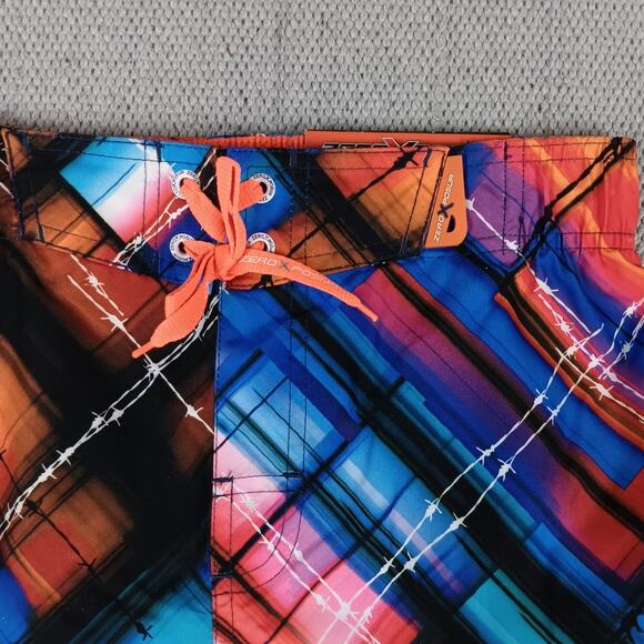 ZeroXposur Swim Trunks Boys Large 14-16 Red/Blue Pattern Drawstring Lined UPF50+ - Picture 4 of 12